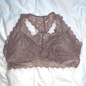Lace padded brallet